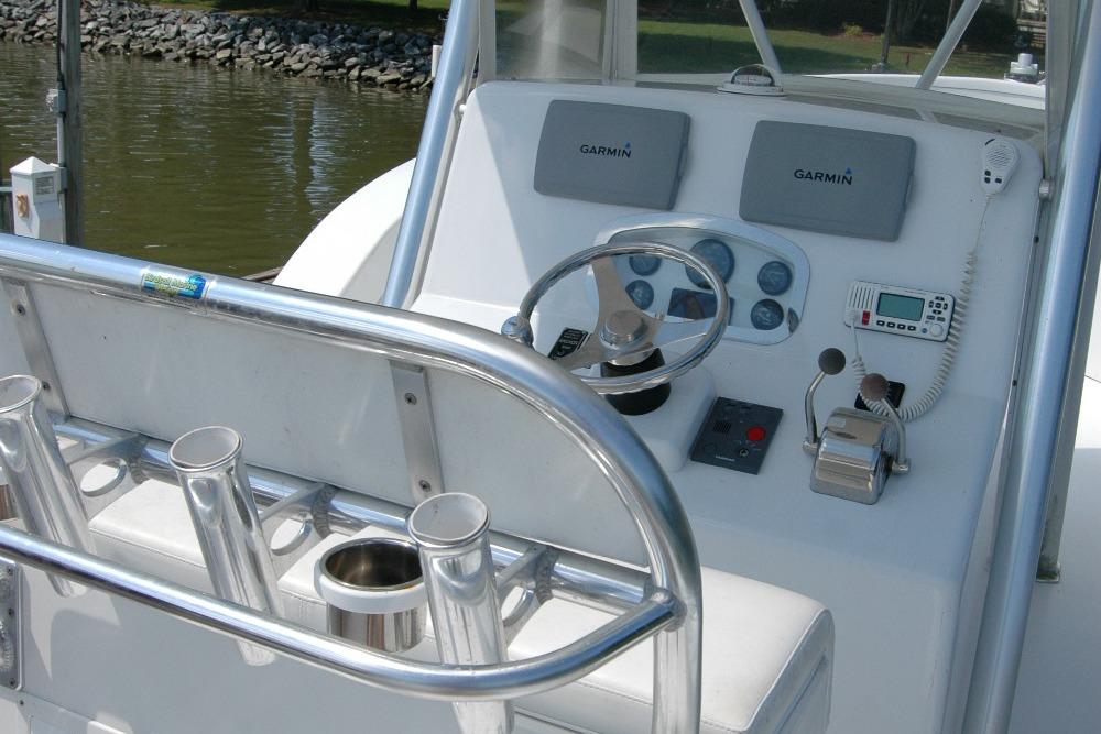 Control panel of a 2013 Composite Yacht 26 with Garmin navigation systems.