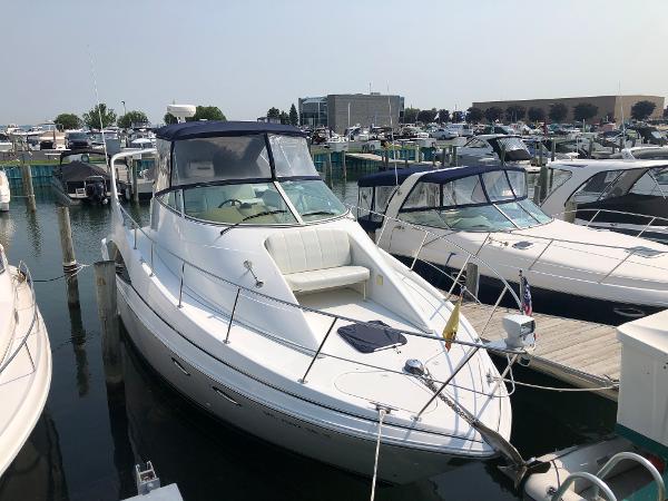 35' Carver 350 Mariner