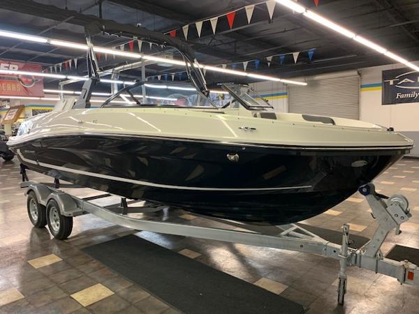 2022 Bayliner boat for sale, model of the boat is VR6 Bowrider OB & Image # 6 of 34