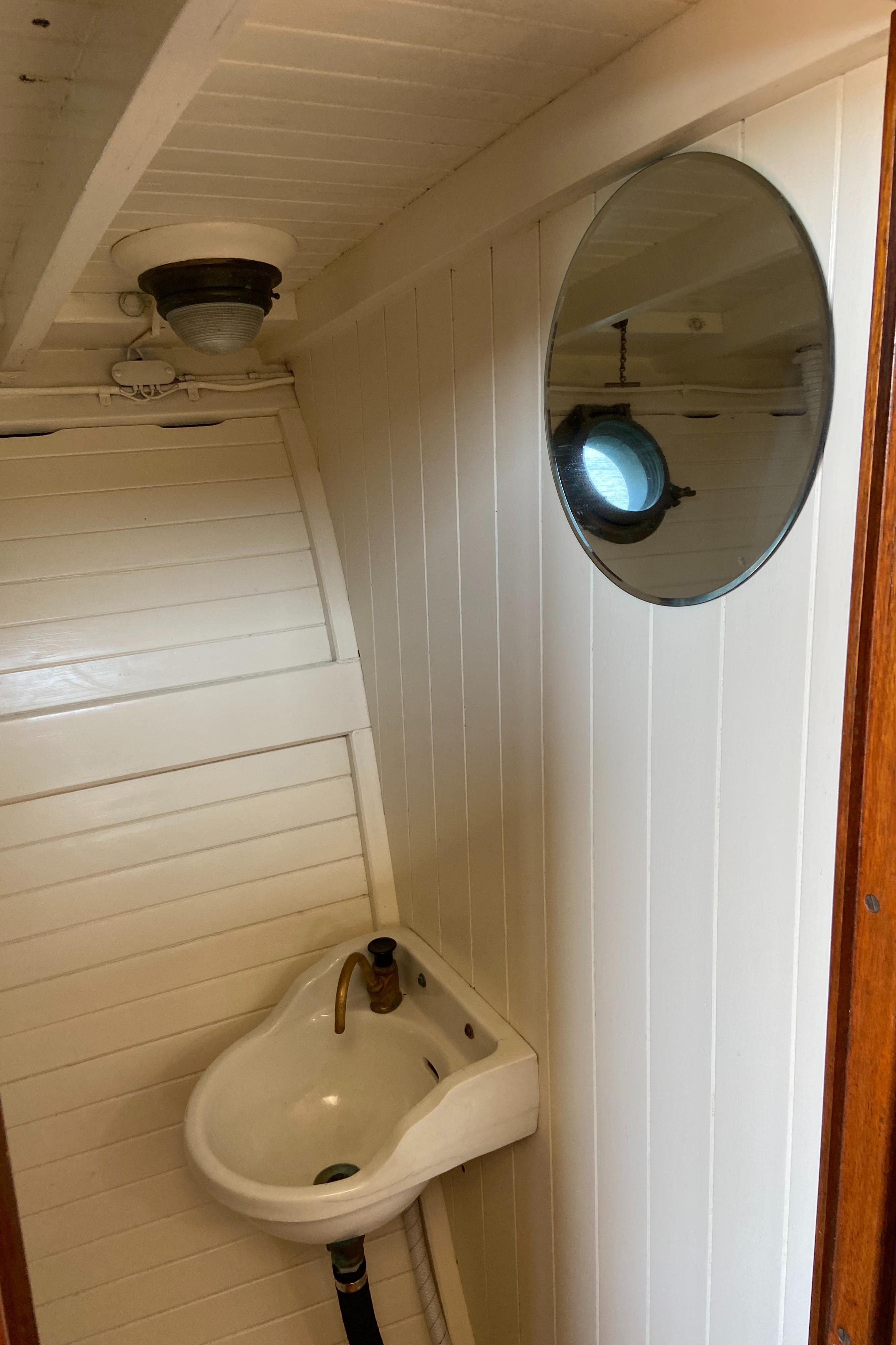 ANNA MARY - 1929 Classic Lobster Cruiser gallery image 11