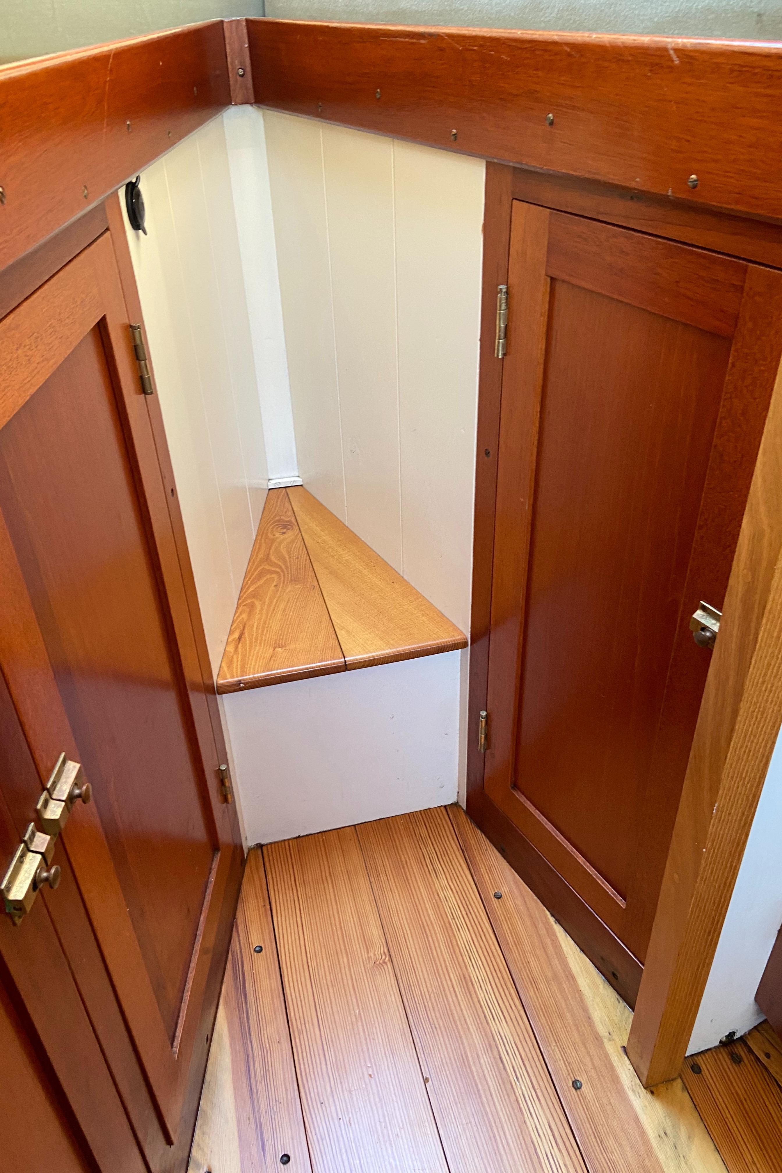 ANNA MARY - 1929 Classic Lobster Cruiser gallery image 21