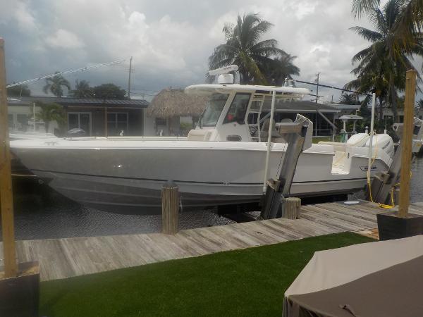 33' Boston Whaler, Listing Number 100902126, Image No. 19