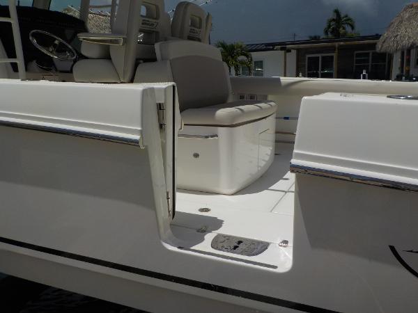 33' Boston Whaler, Listing Number 100902126, Image No. 11