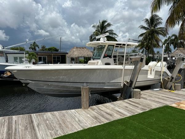 33' Boston Whaler, Listing Number 100902126, Image No. 1