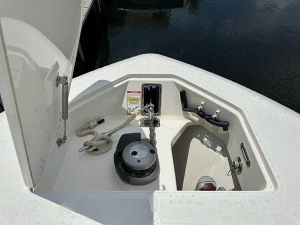 33' Boston Whaler, Listing Number 100902126, - Photo No. 10