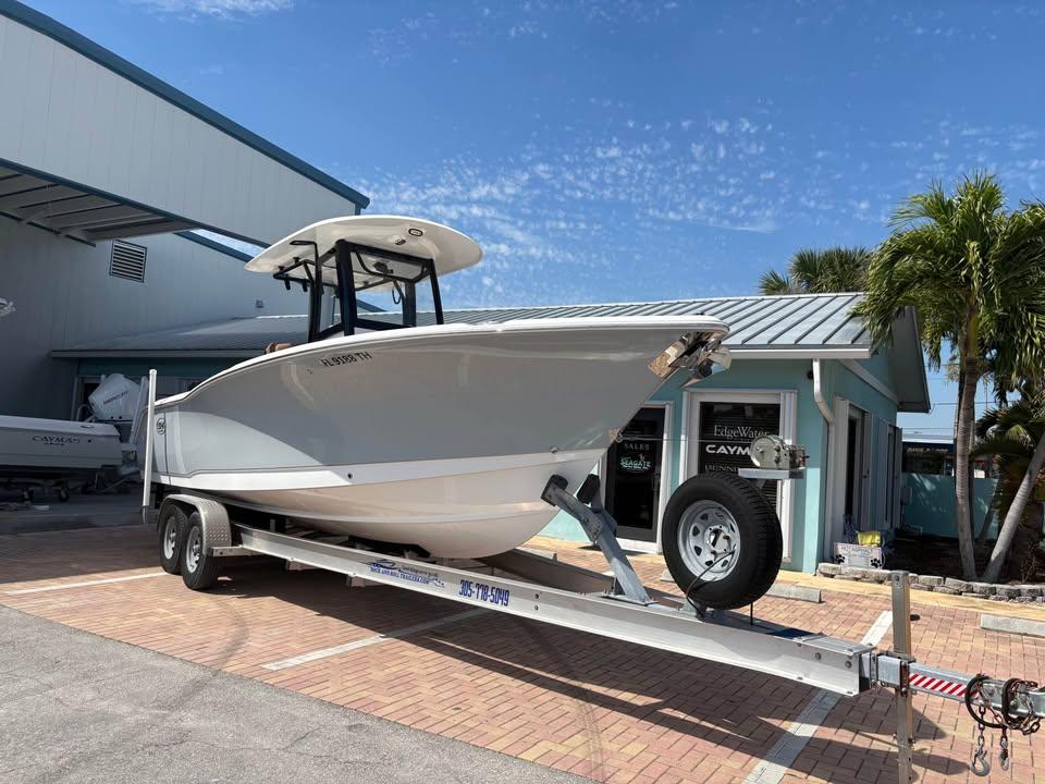 2022-seahunt-275-ultra-power-9727841-20250325122059085-1_XLARGE