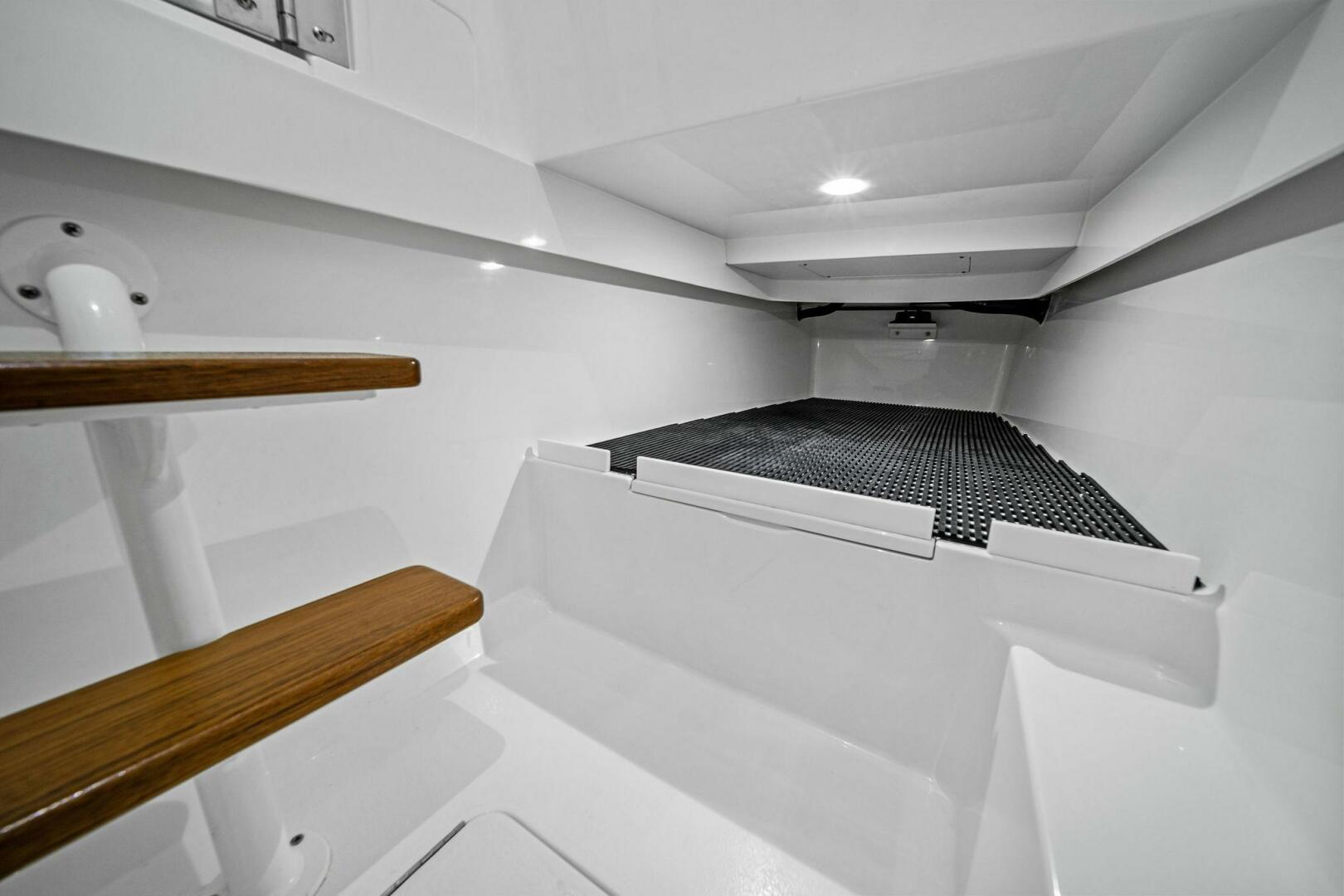 Valhalla Boatworks-V-37 2024-Galati Yacht Sales Trade FL-US-9677844 | Thumbnail