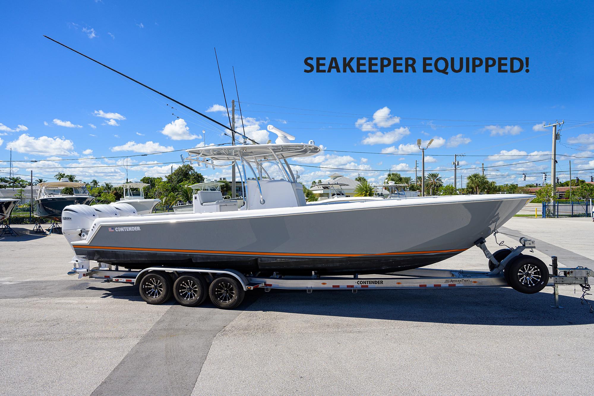 Contender 35 SNEAKY PETE - Starboard Profile