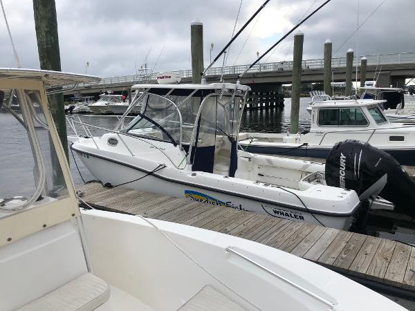23' Boston Whaler, Listing Number 100879571, Image No. 3