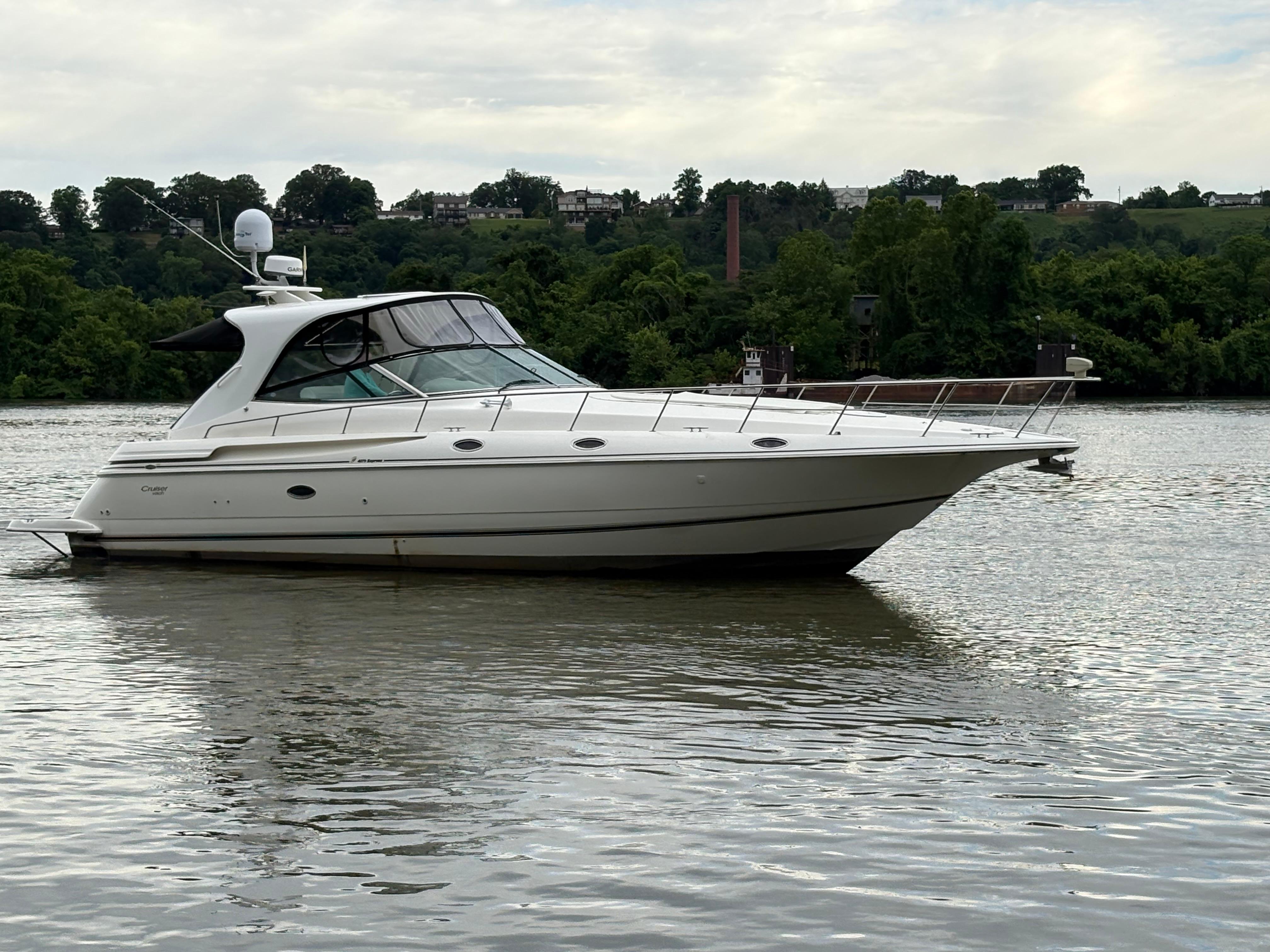 2003-cruisers-yachts-4270-express-power-9817853-979899327-0-280520250749-2
