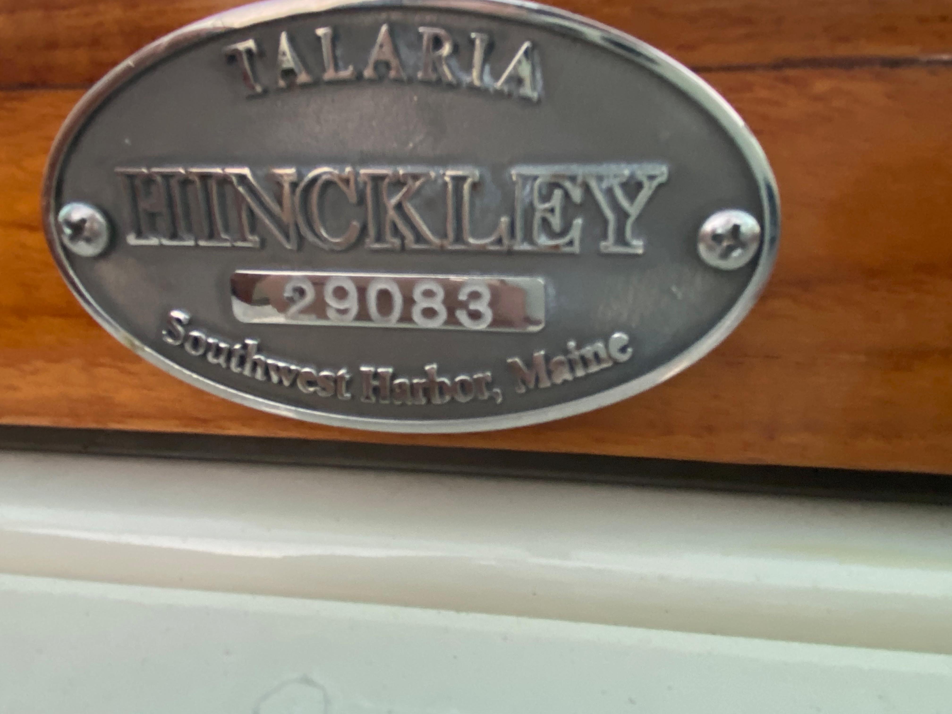2004 Hinckley Talaria 29 R