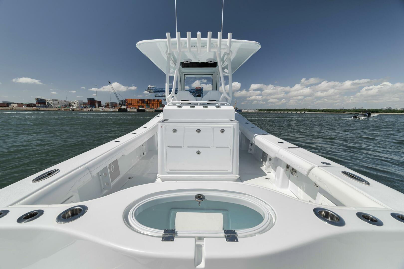 Yellowfin-36 Offshore 2025-36 Offshore FL-US-2025 Yellowfin 36 Offshore boat on water, showcasing spacious deck and sleek design.-9817861 | Thumbnail