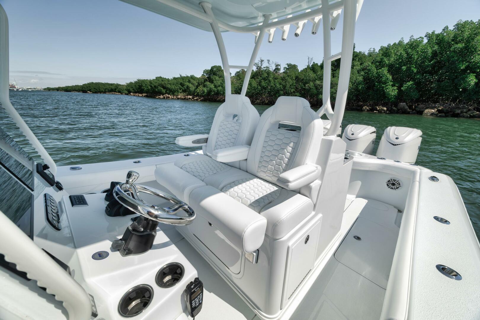Yellowfin-36 Offshore 2025-36 Offshore FL-US-2025 Yellowfin 36 Offshore boat interior with luxurious seating and modern controls.-9817861 | Thumbnail
