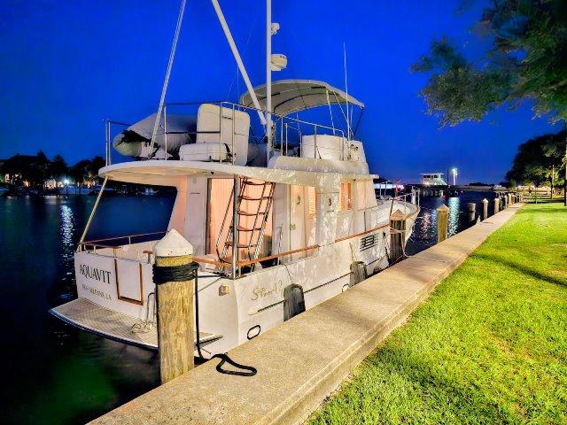 Yacht Photos Pics