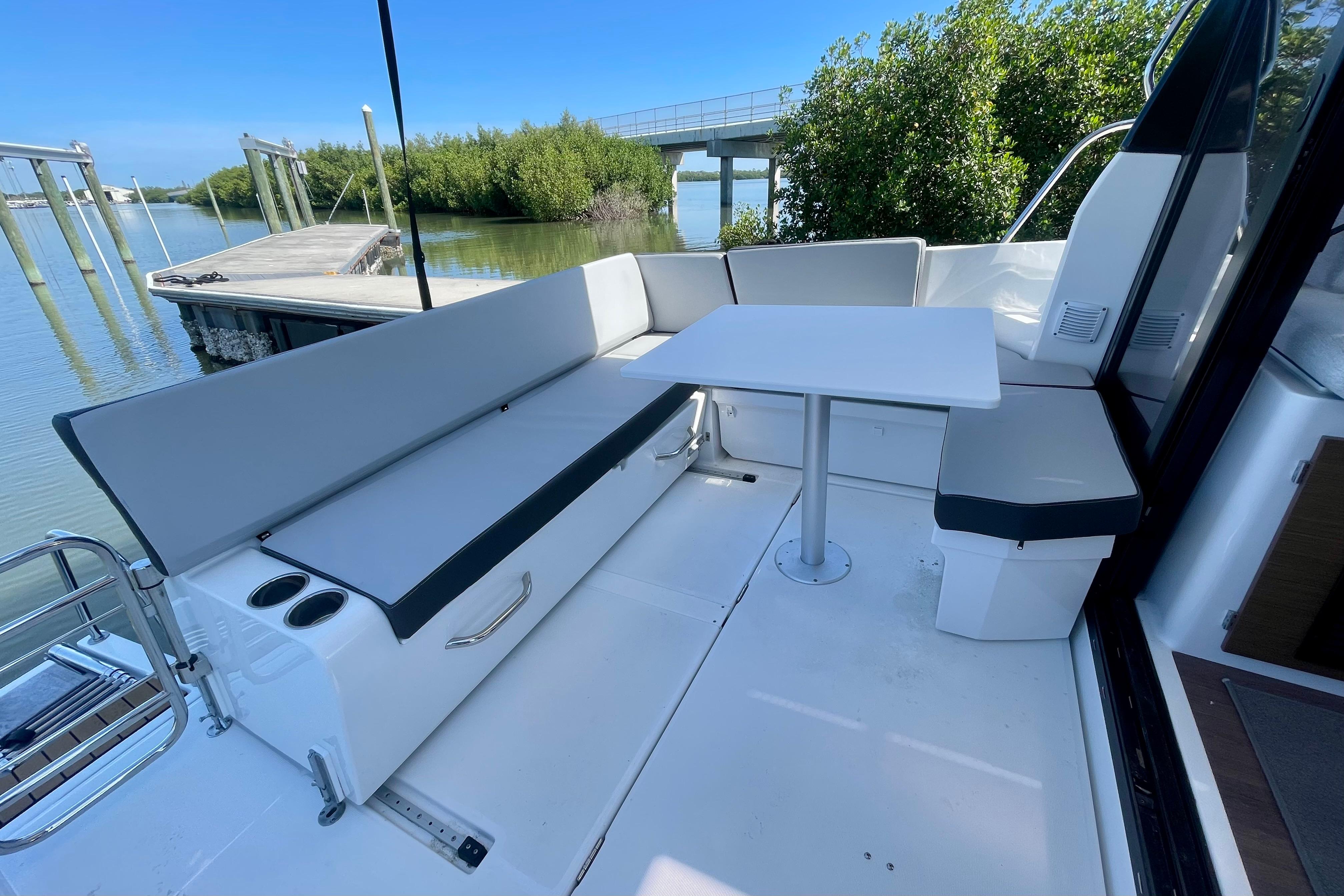 2024 Jeanneau NC 895-11