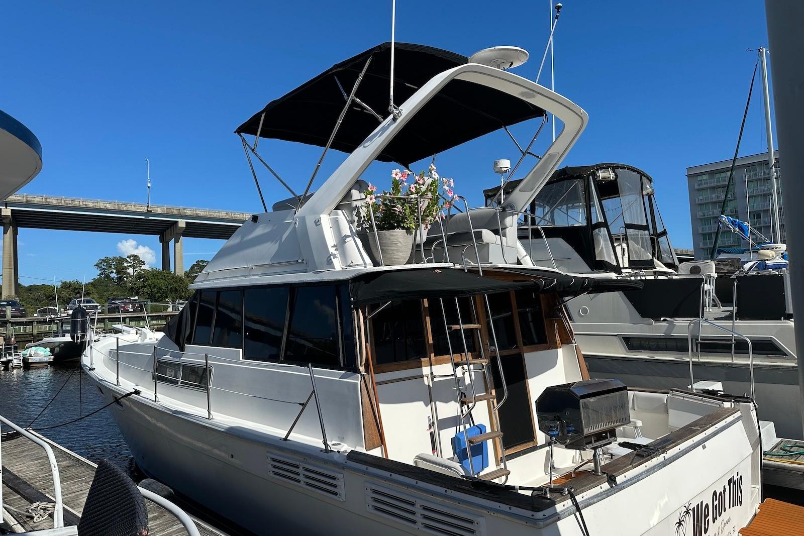 NC 10356 RC Knot 10 Yacht Sales NC 10356 RC Knot 10 Yacht Sales