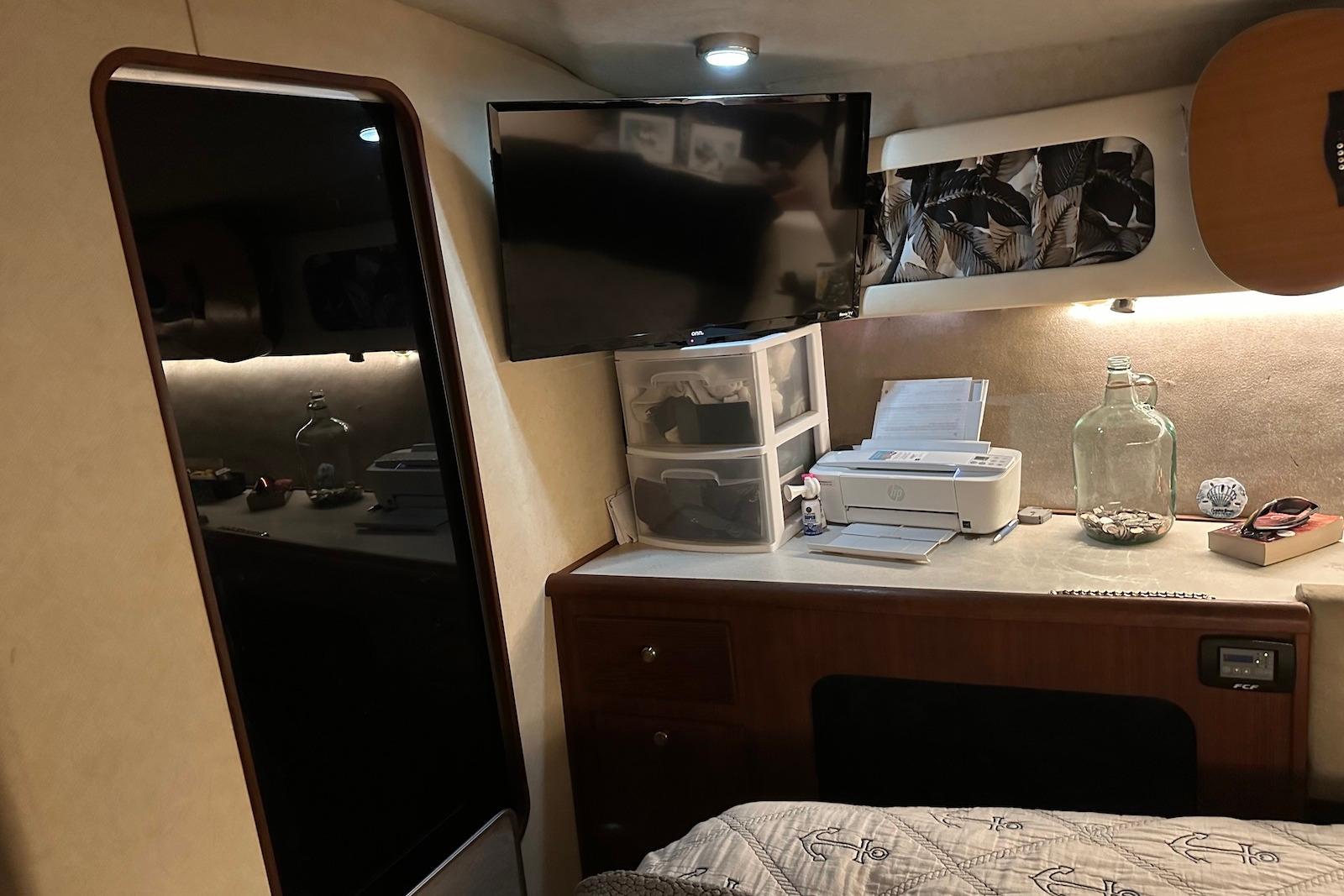 NC 10356 RC Knot 10 Yacht Sales NC 10356 RC Knot 10 Yacht Sales