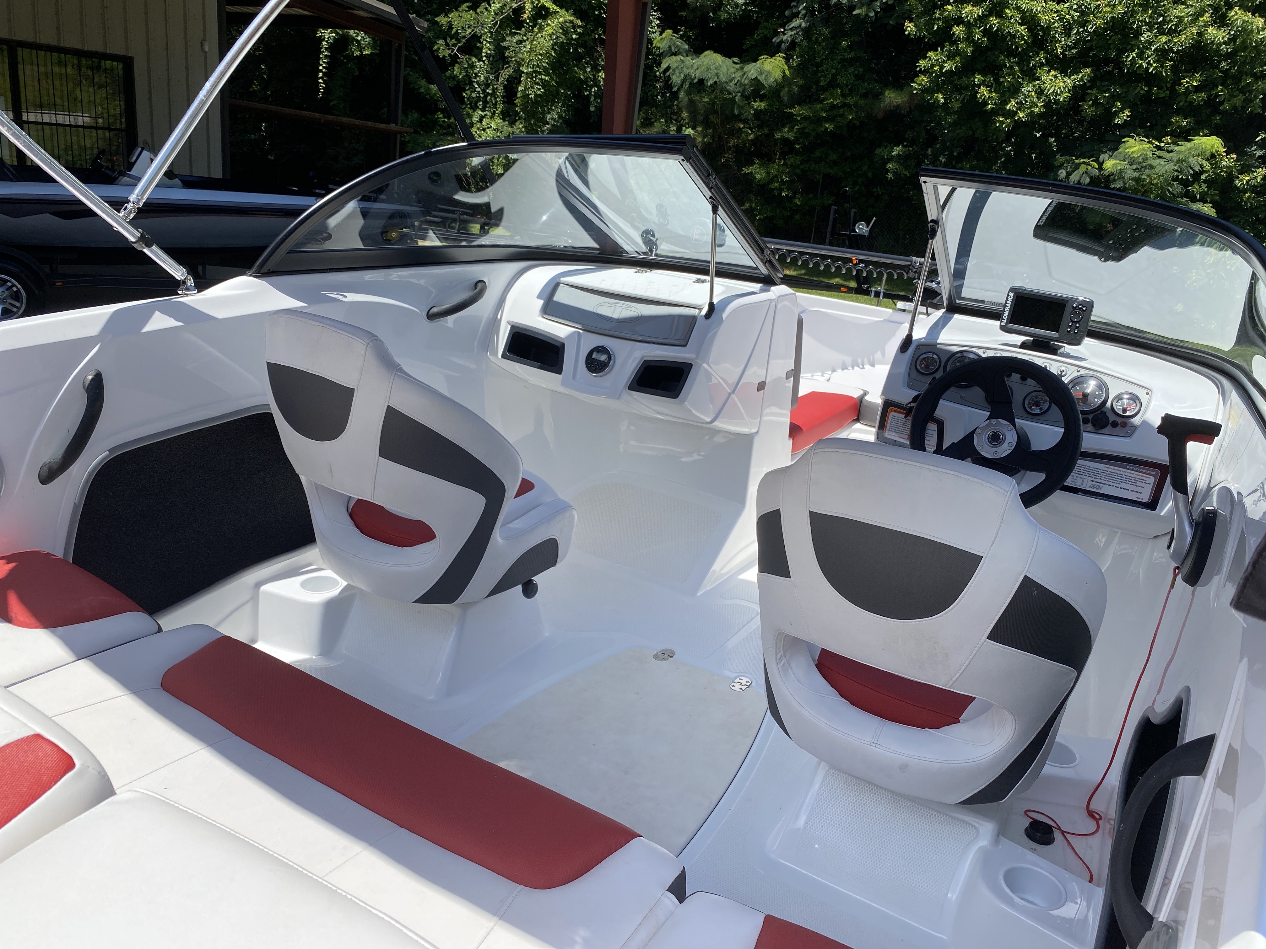 2019 Tahoe boat for sale, model of the boat is 450 TF & Image # 5 of 23