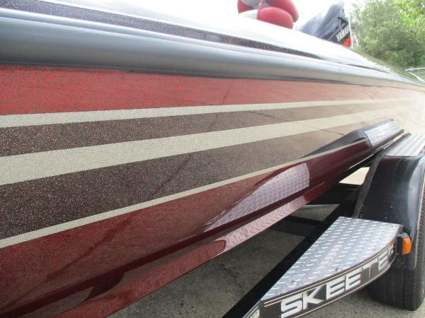 2007 Skeeter boat for sale, model of the boat is ZX 225 & Image # 2 of 17
