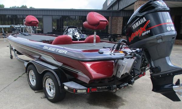2007 Skeeter boat for sale, model of the boat is ZX 225 & Image # 3 of 17