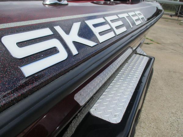 2007 Skeeter boat for sale, model of the boat is ZX 225 & Image # 5 of 17