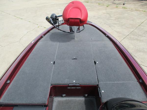 2007 Skeeter boat for sale, model of the boat is ZX 225 & Image # 12 of 17