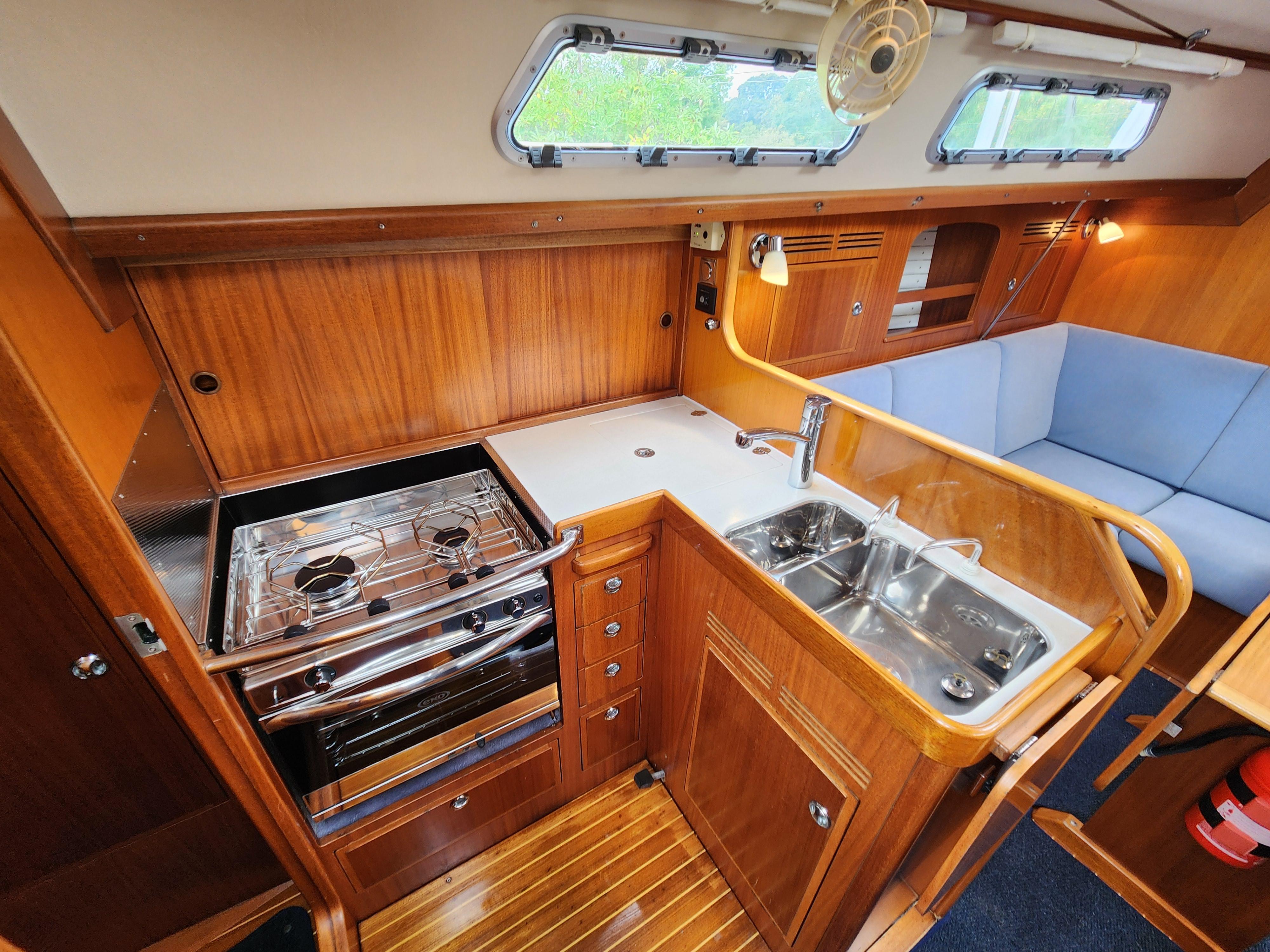 Hallberg-Rassy-342 2016-Ceres MD-US-9487925 | Thumbnail
