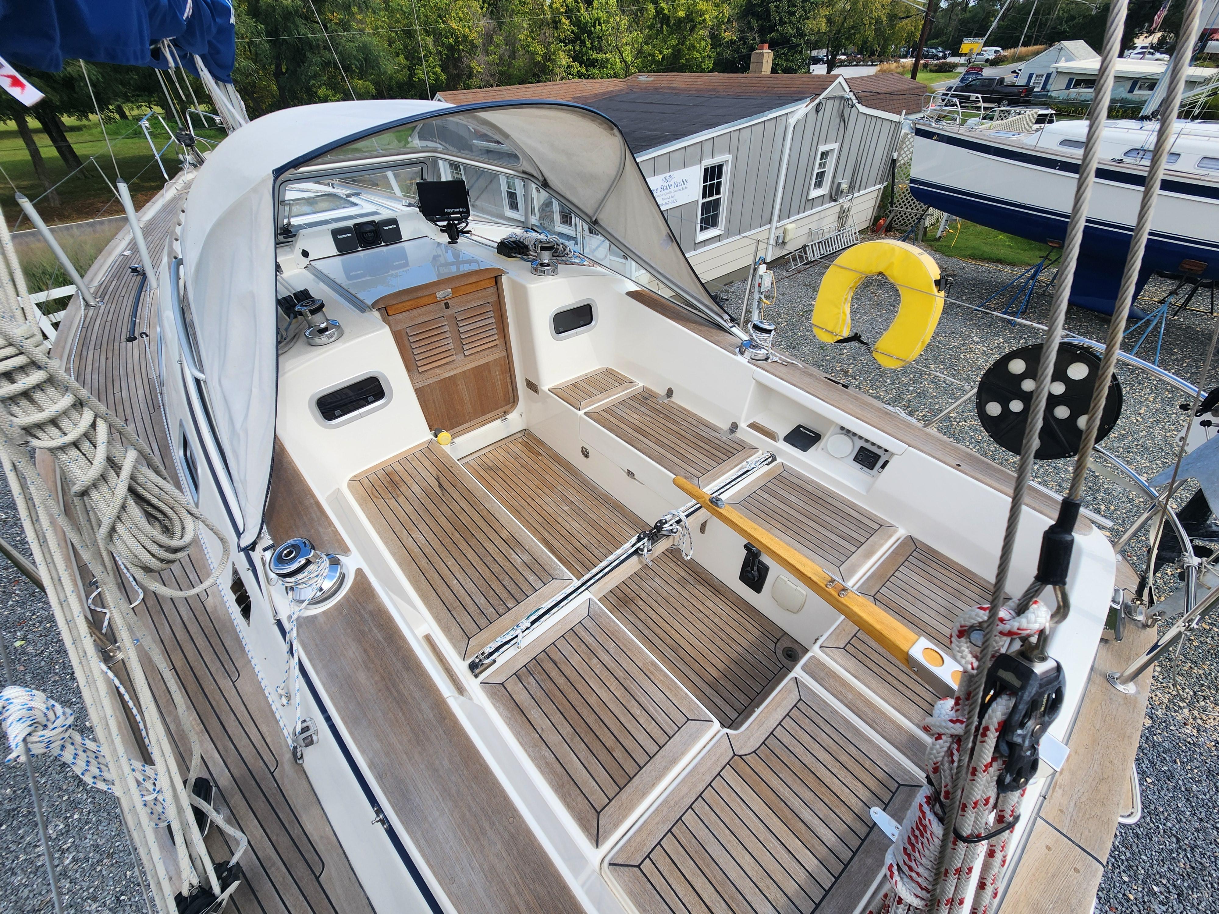 Hallberg-Rassy-342 2016-Ceres MD-US-9487925 | Thumbnail
