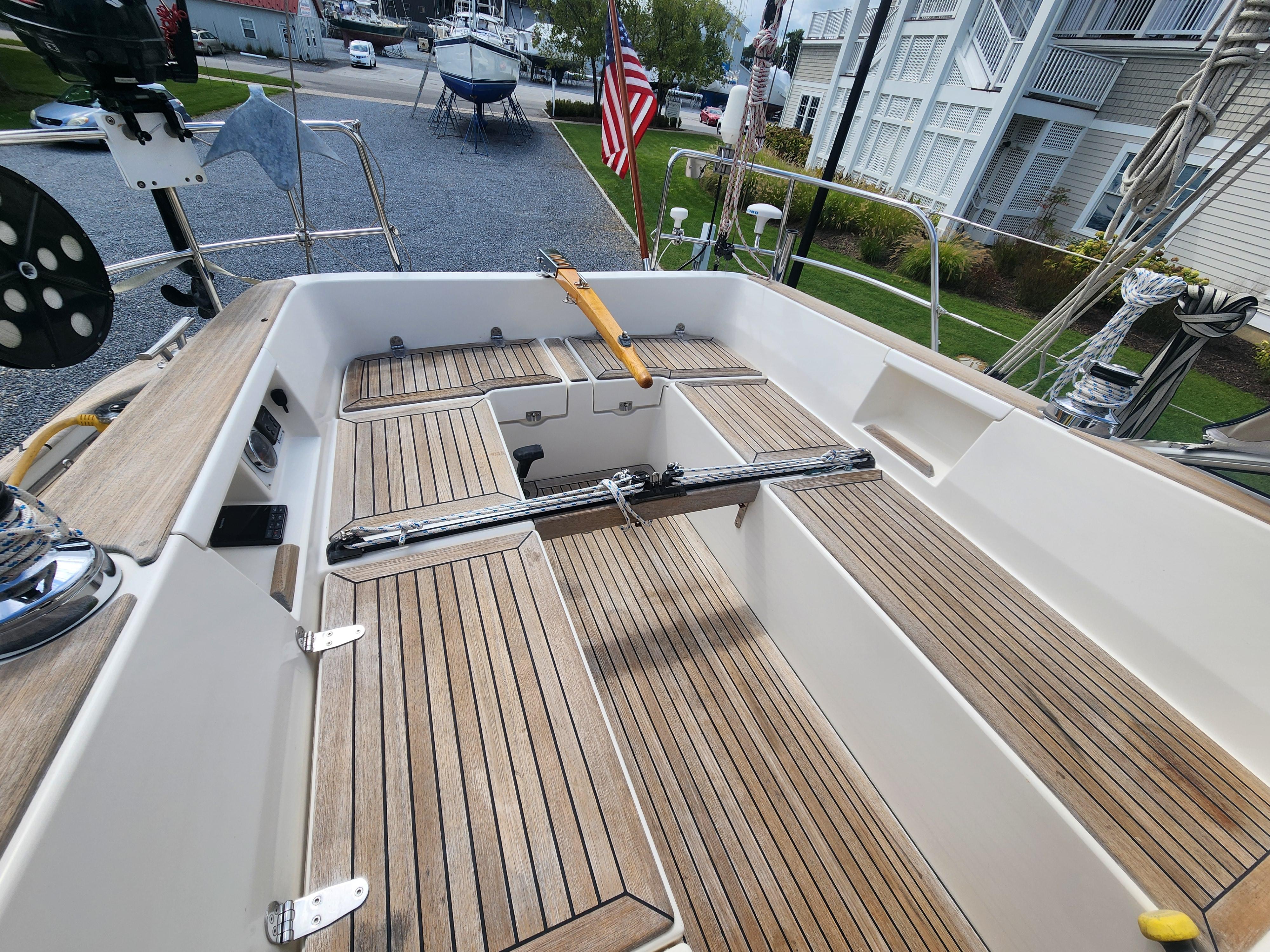 Hallberg-Rassy-342 2016-Ceres MD-US-9487925 | Thumbnail
