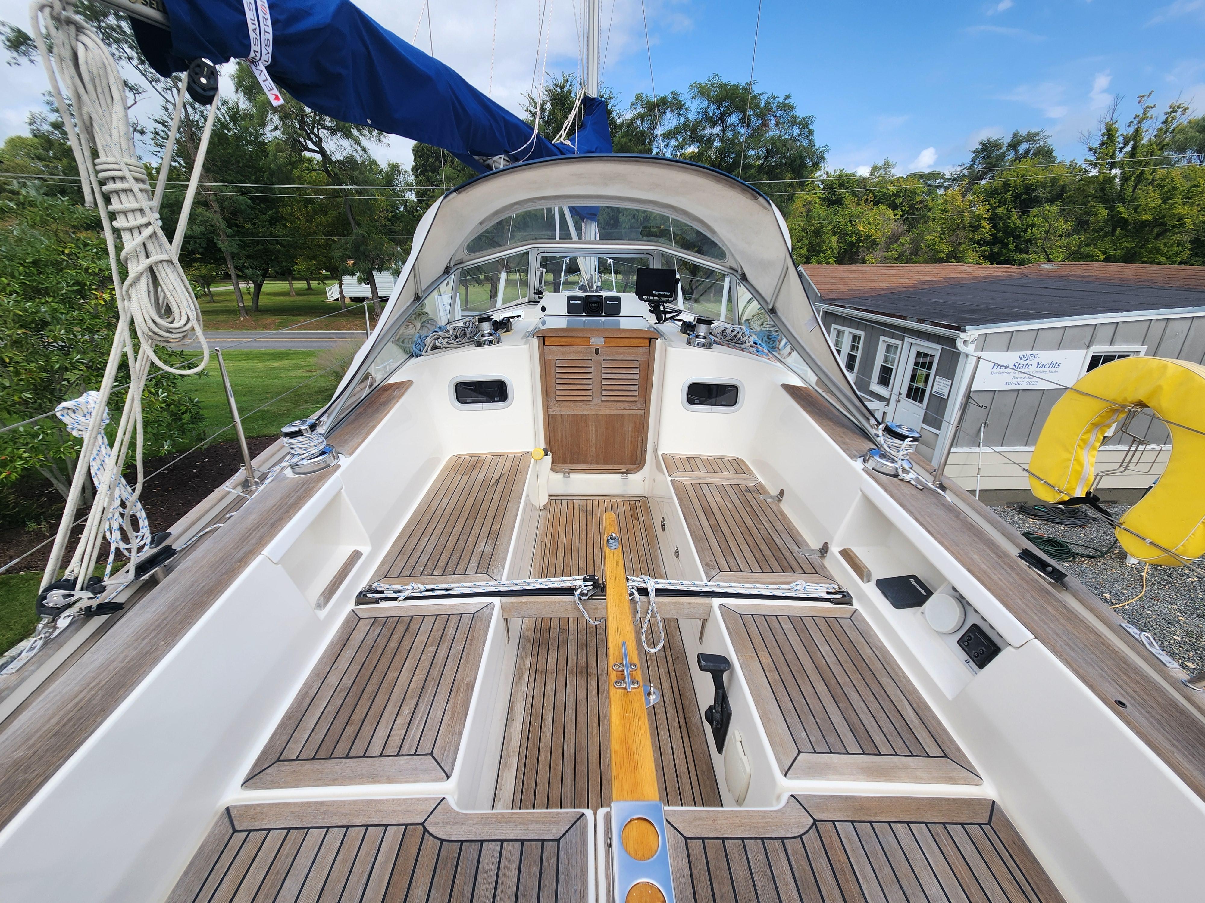 Hallberg-Rassy-342 2016-Ceres MD-US-9487925 | Thumbnail