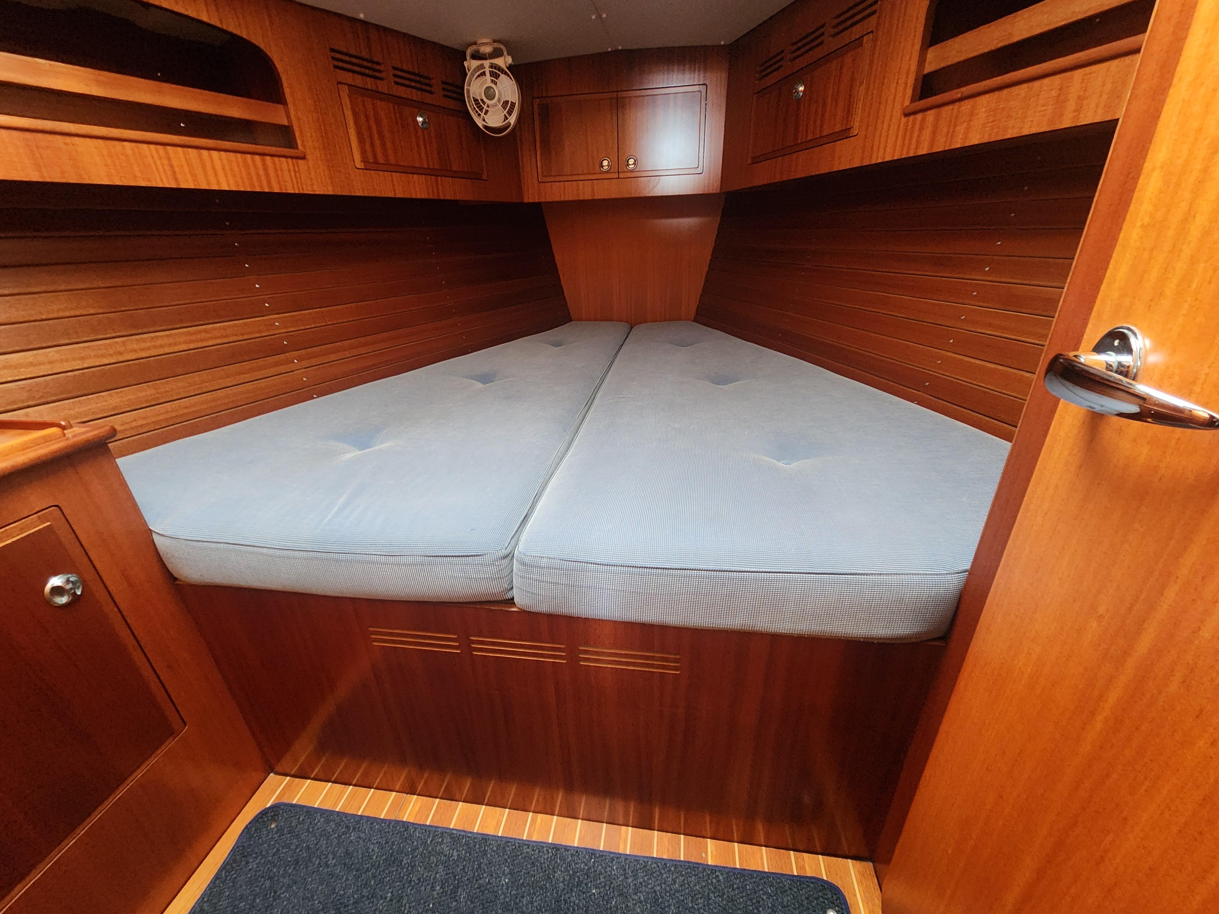 Hallberg-Rassy-342 2016-Ceres MD-US-9487925 | Thumbnail