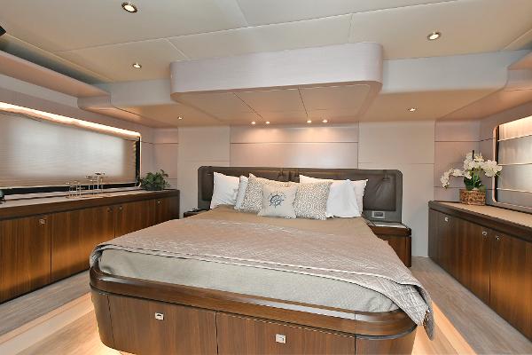 58' Absolute, Listing Number 100898332, - Photo No. 44