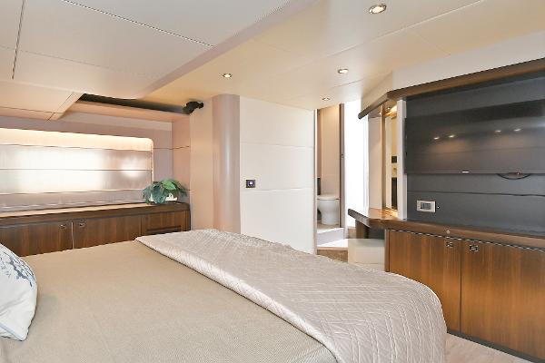 58' Absolute, Listing Number 100898332, - Photo No. 46