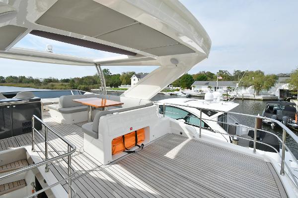58' Absolute, Listing Number 100898332, - Photo No. 25