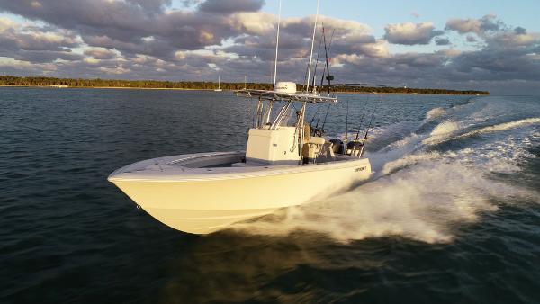 25' Contender, Listing Number 100812537, - Photo No. 2