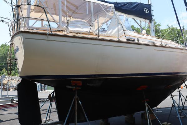 38' Island Packet, Listing Number 100902631, - Photo No. 3