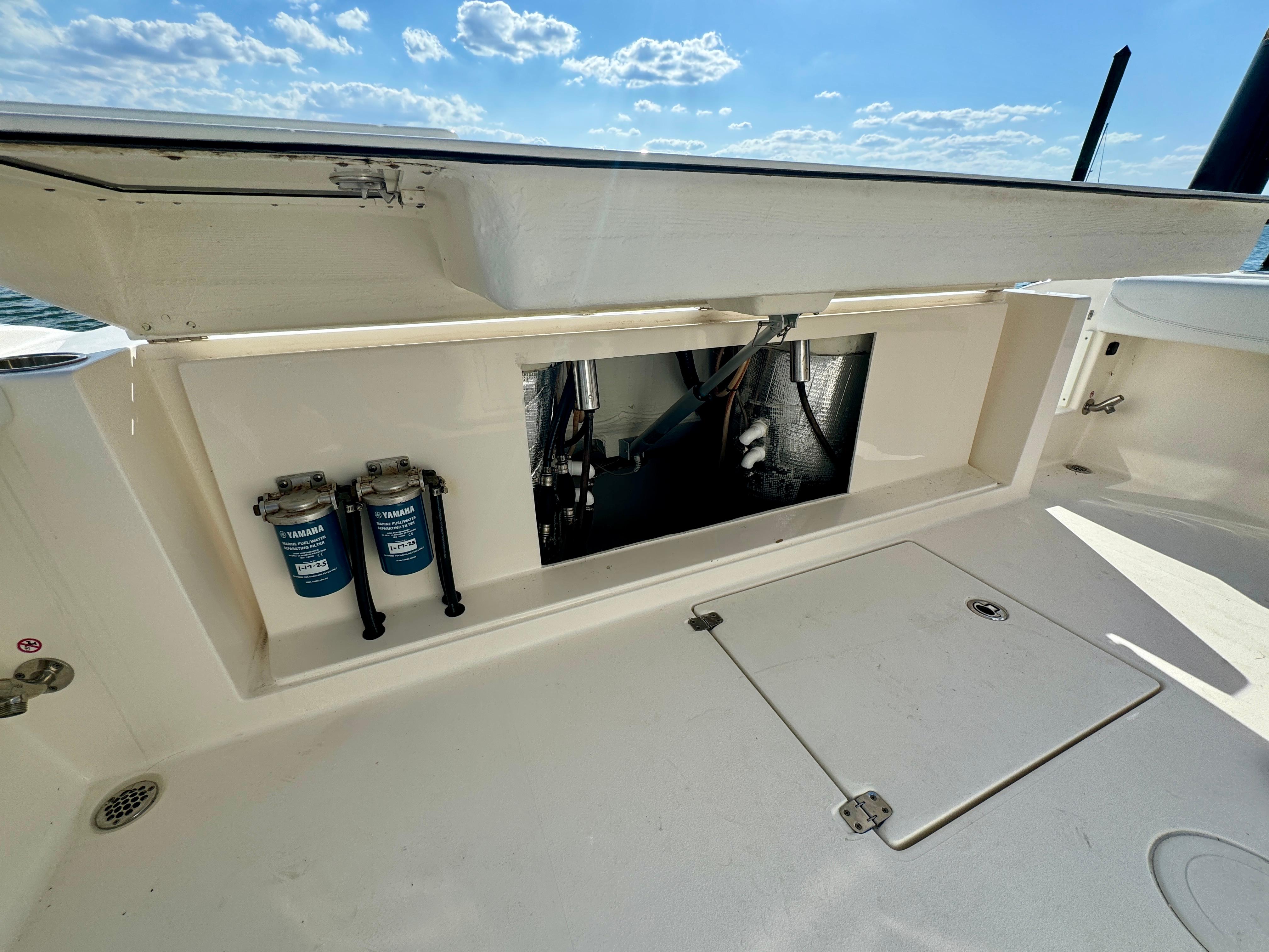 2020-cobia-350-center-console-power-9717904-20250317090707720-1_XLARGE