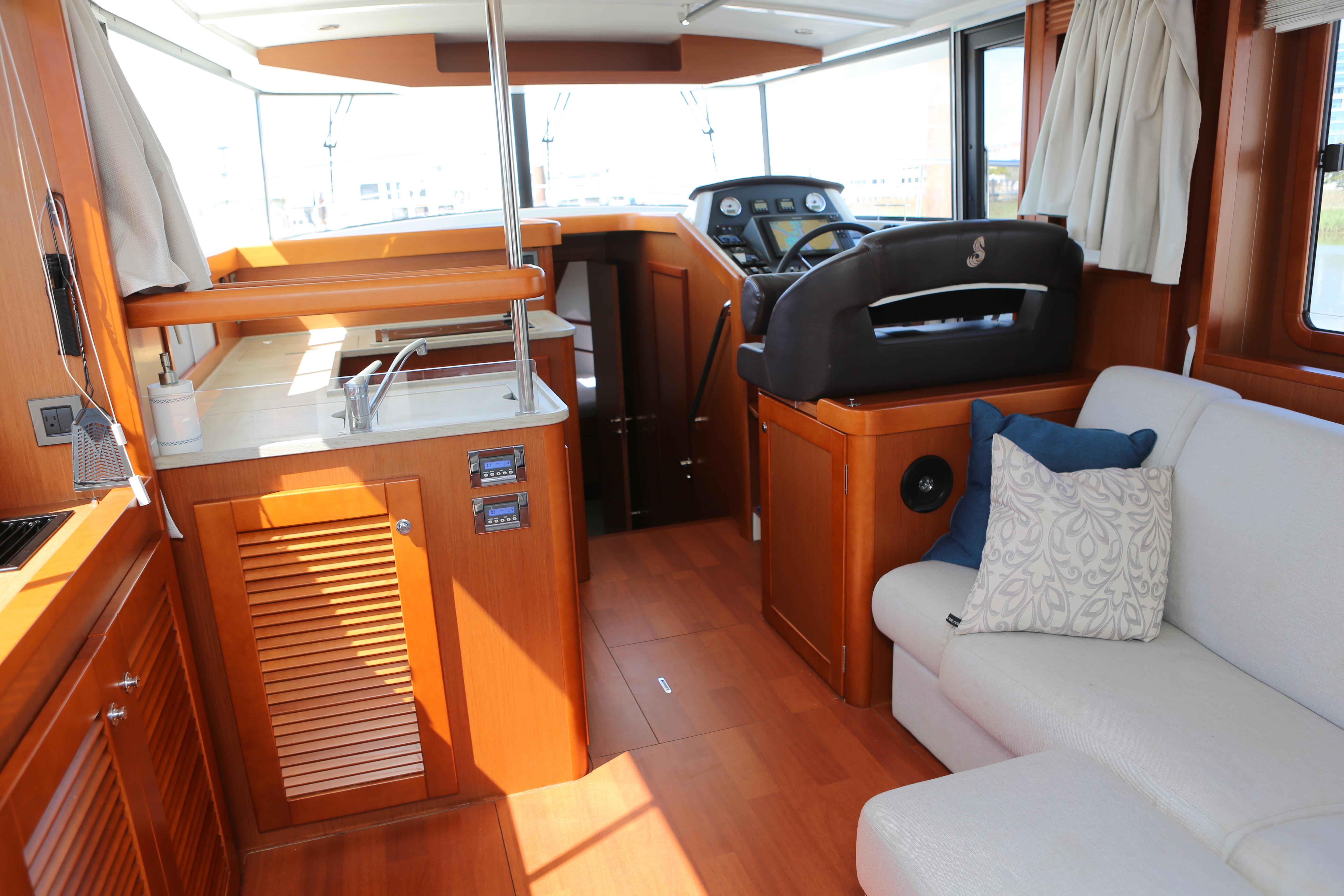 Yacht Photos Pics