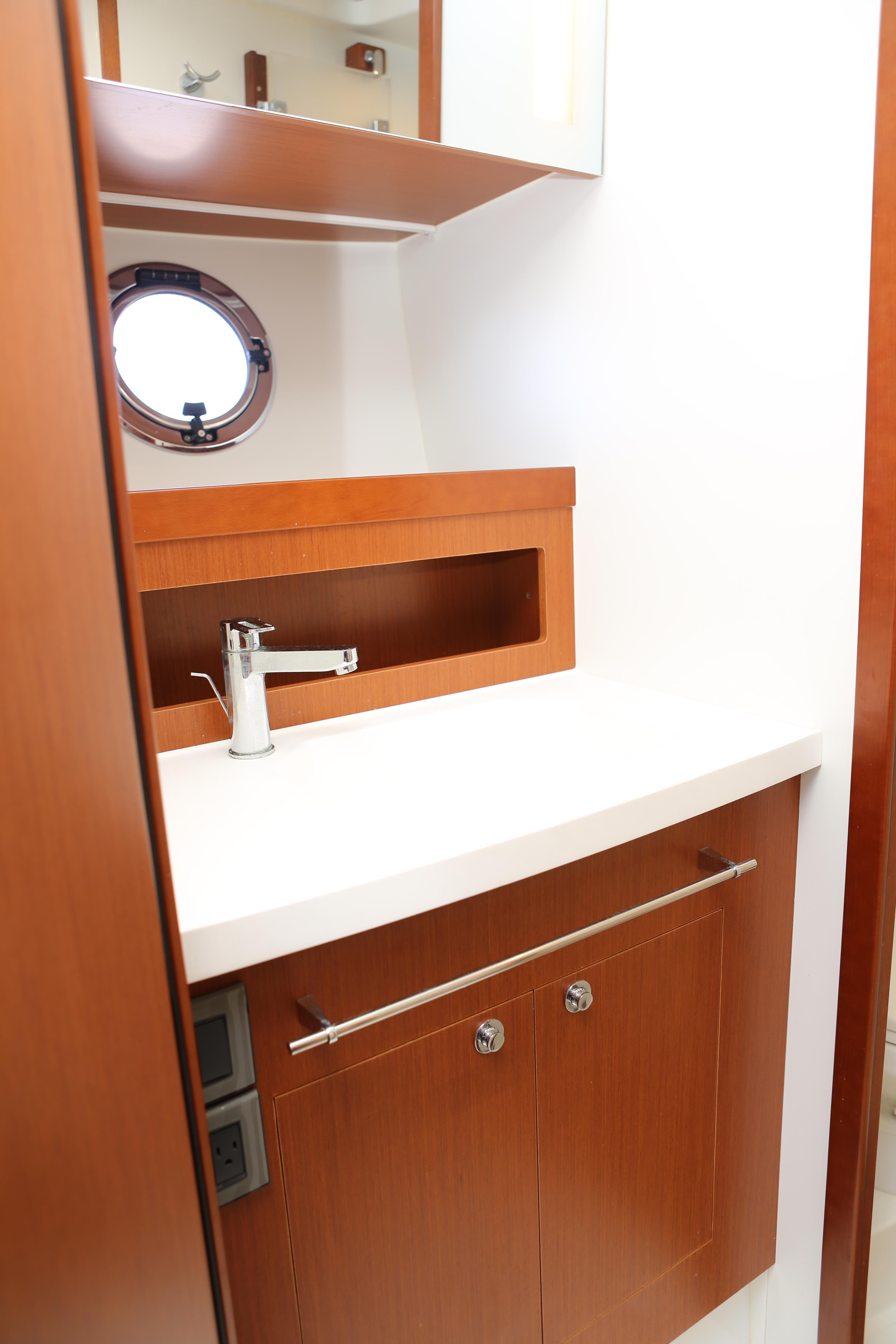 Yacht Photos Pics