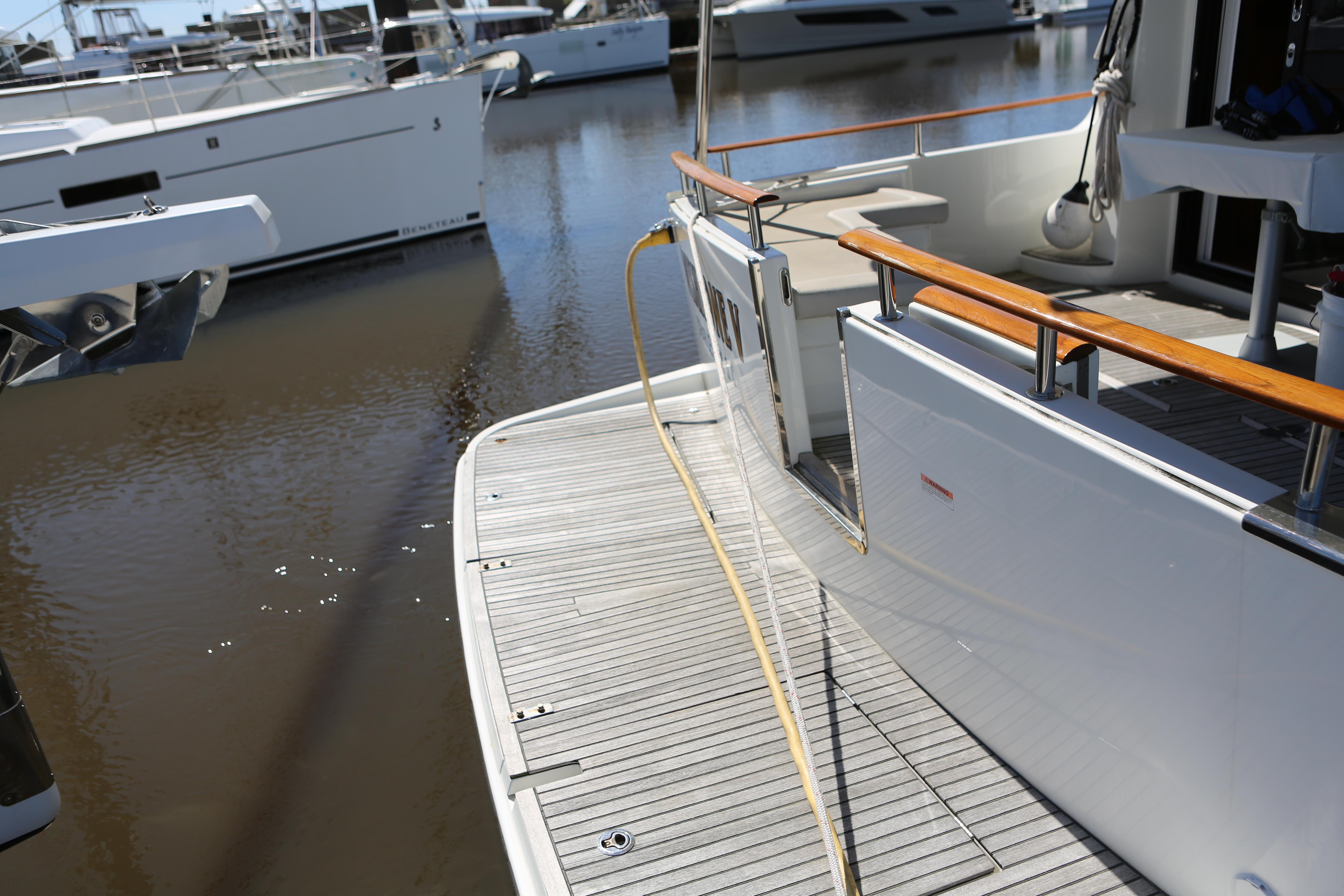 Yacht Photos Pics