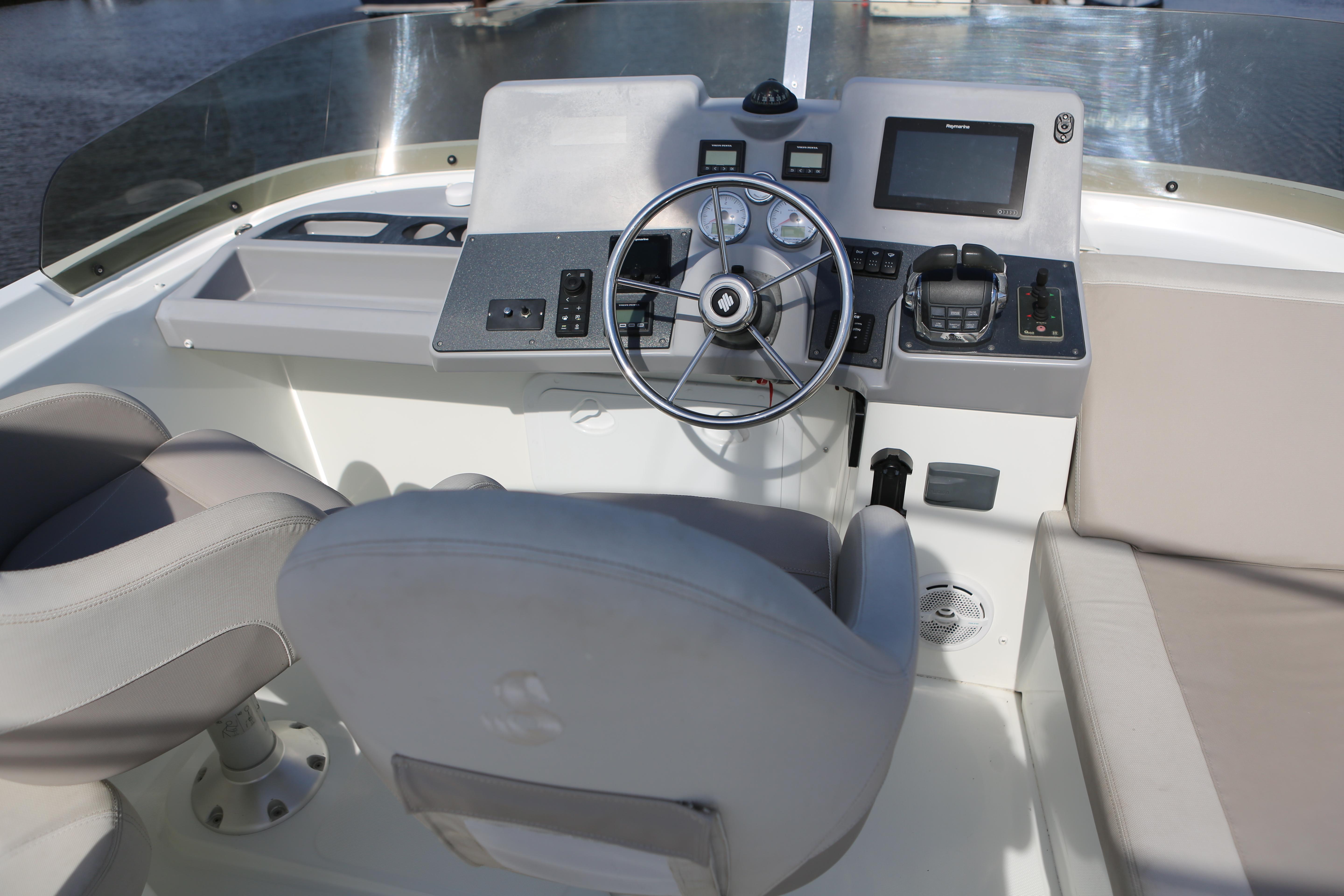 Yacht Photos Pics