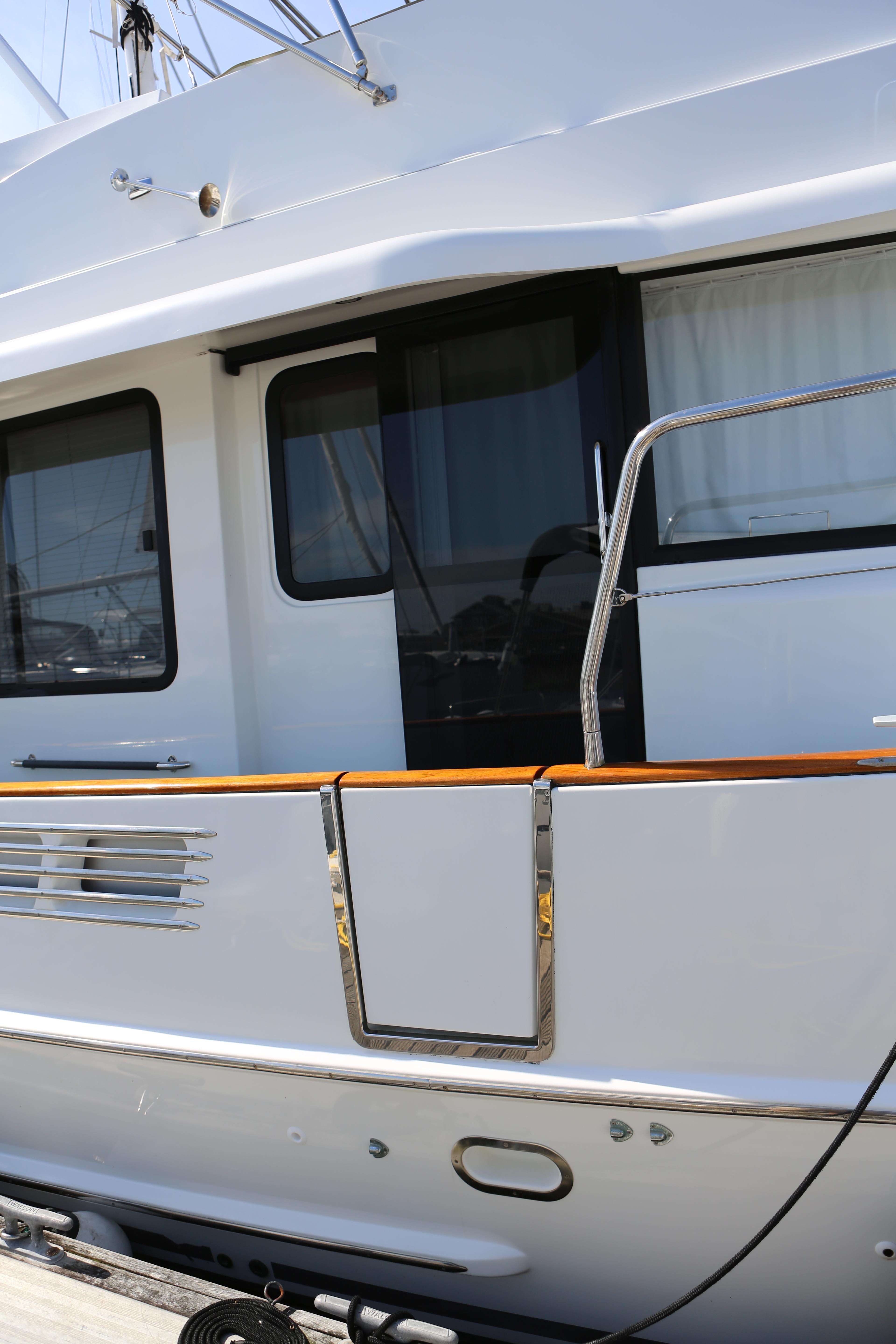 Yacht Photos Pics