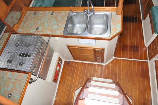 36' Catalina, Listing Number 100874244, Image No. 9