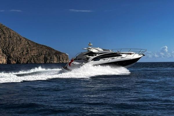 Princess Motor Yacht Sales - Used Princess V42