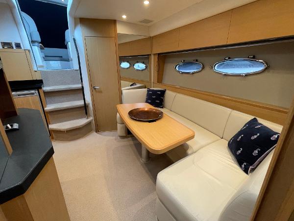 Princess Motor Yacht Sales - Used Princess V42