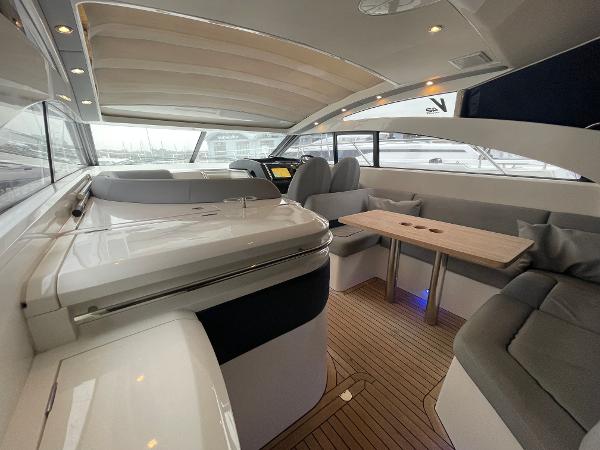 Princess Motor Yacht Sales - Used Princess V42