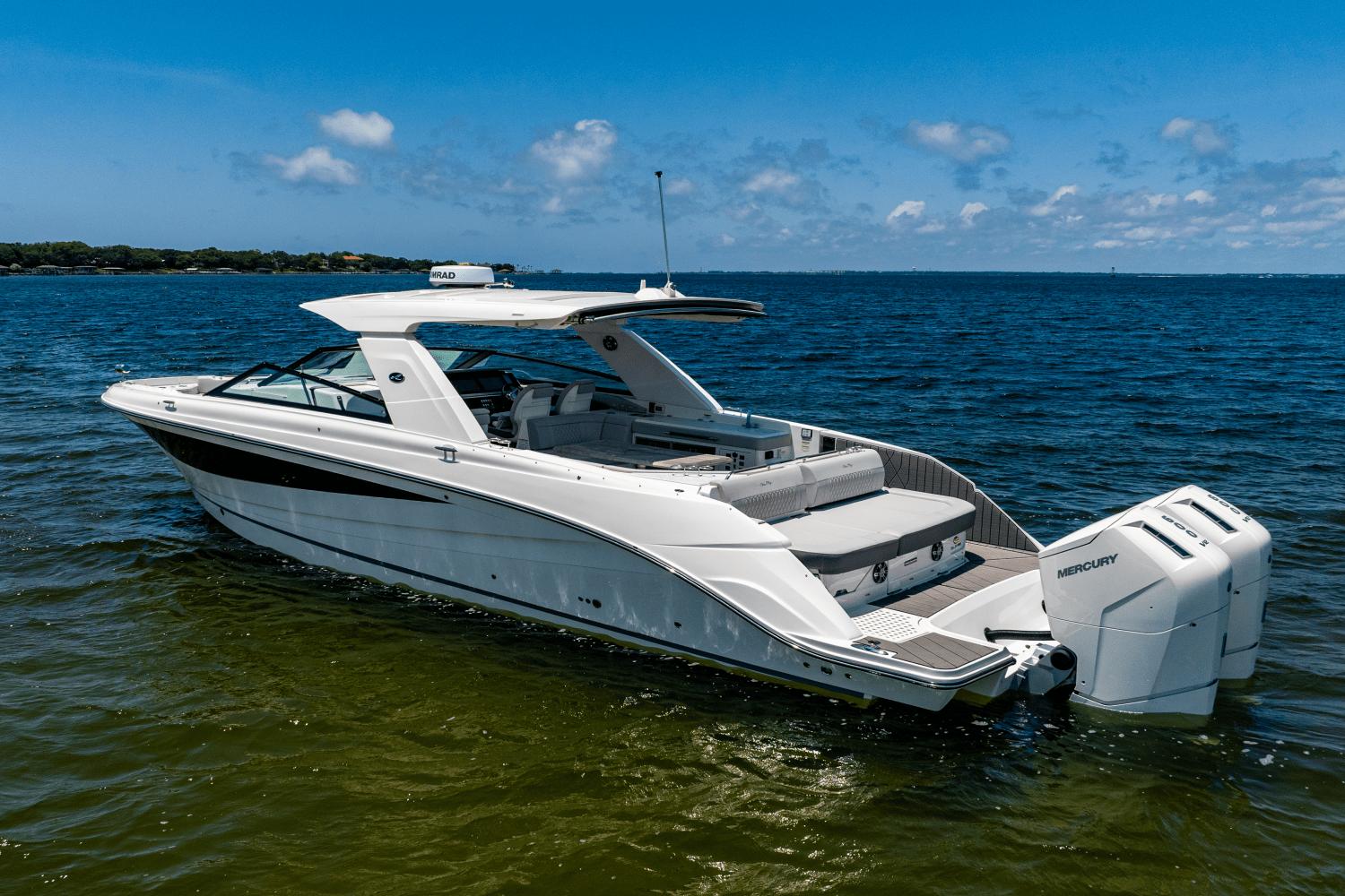 2025-sea-ray-slx-400-outboard-power-9447950-978940305-0-220520250838-6