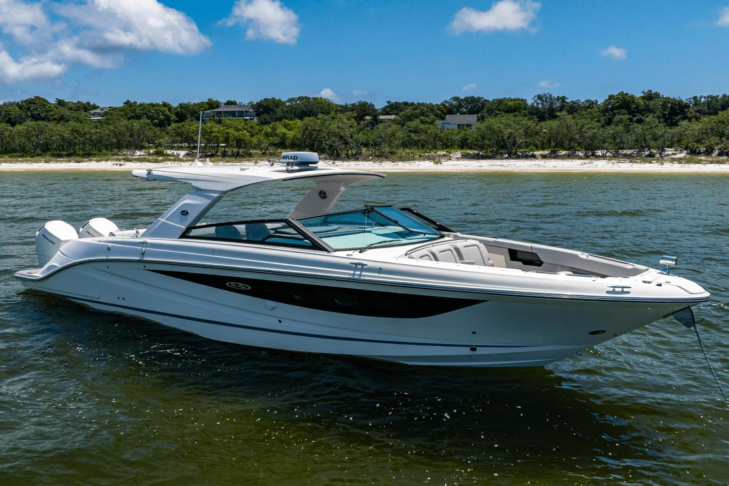 2025-sea-ray-slx-400-outboard-power-9447950-978940316-0-220520250839-17
