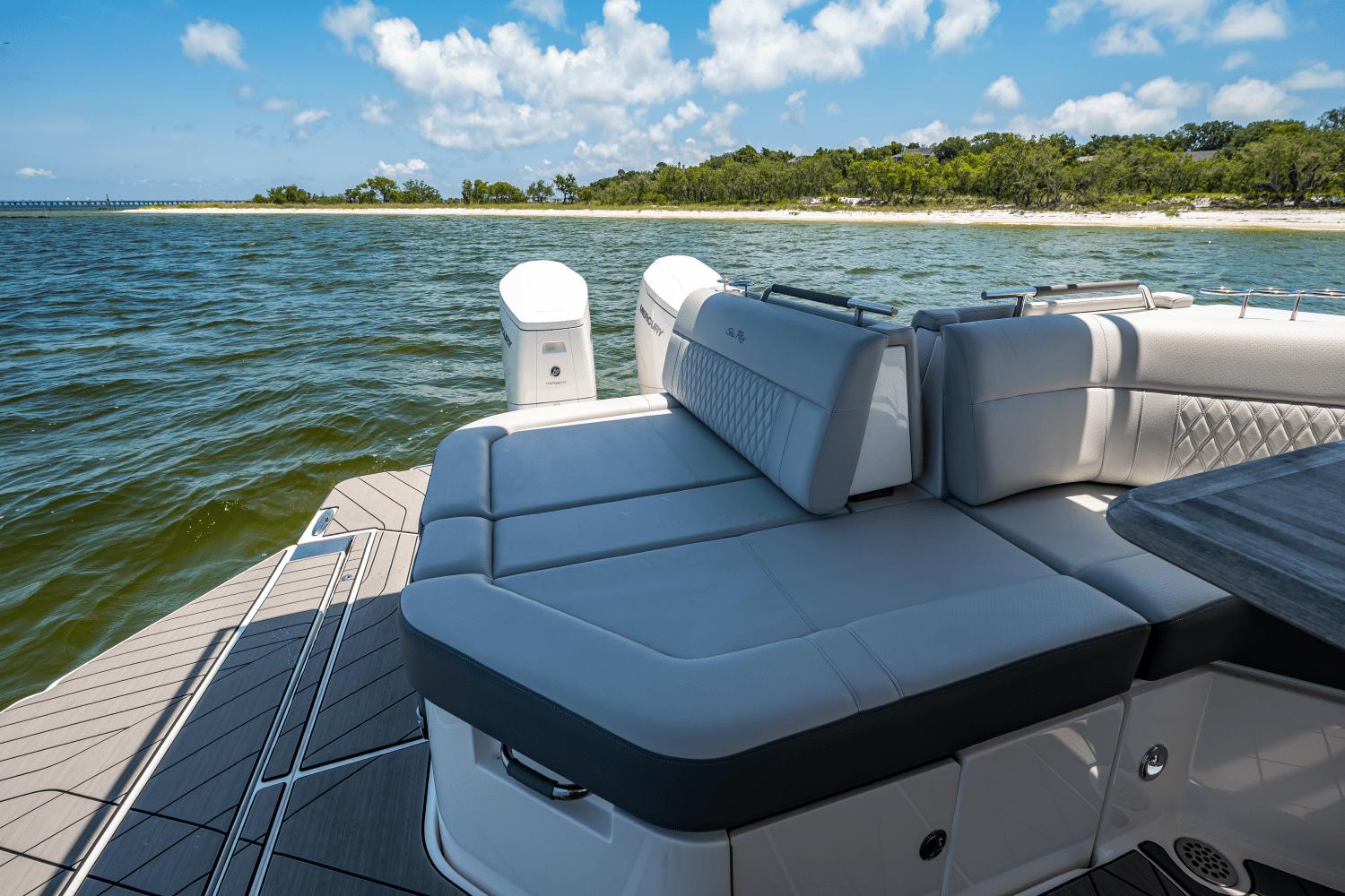 2025-sea-ray-slx-400-outboard-power-9447950-978940318-0-220520250839-28