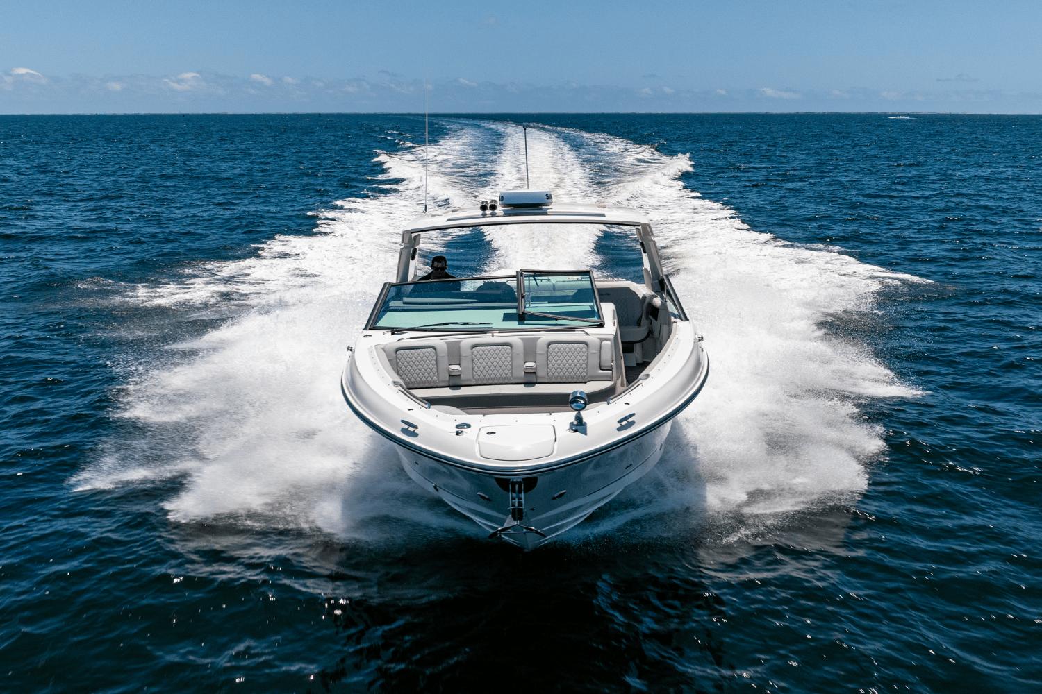 2025-sea-ray-slx-400-outboard-power-9447950-978940325-0-220520250839-24